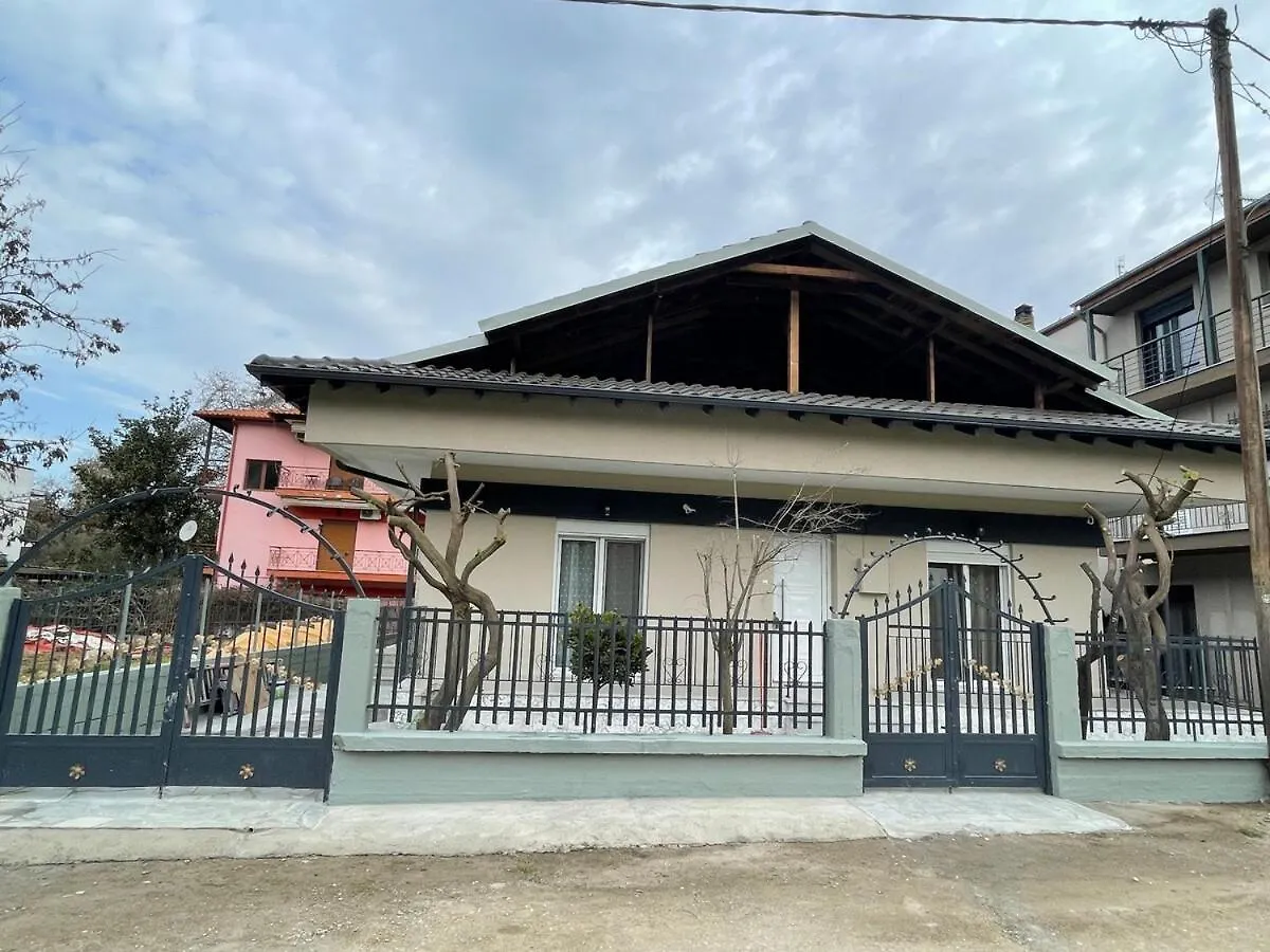 Anastasias Holiday House ستافروس بيت للعطل