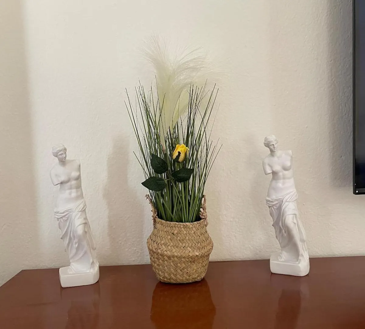 Anastasias Holiday House ستافروس 0*,