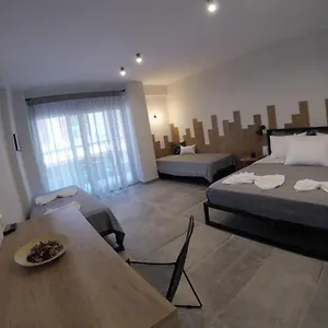 Zoe _apartments_ Σταυρός